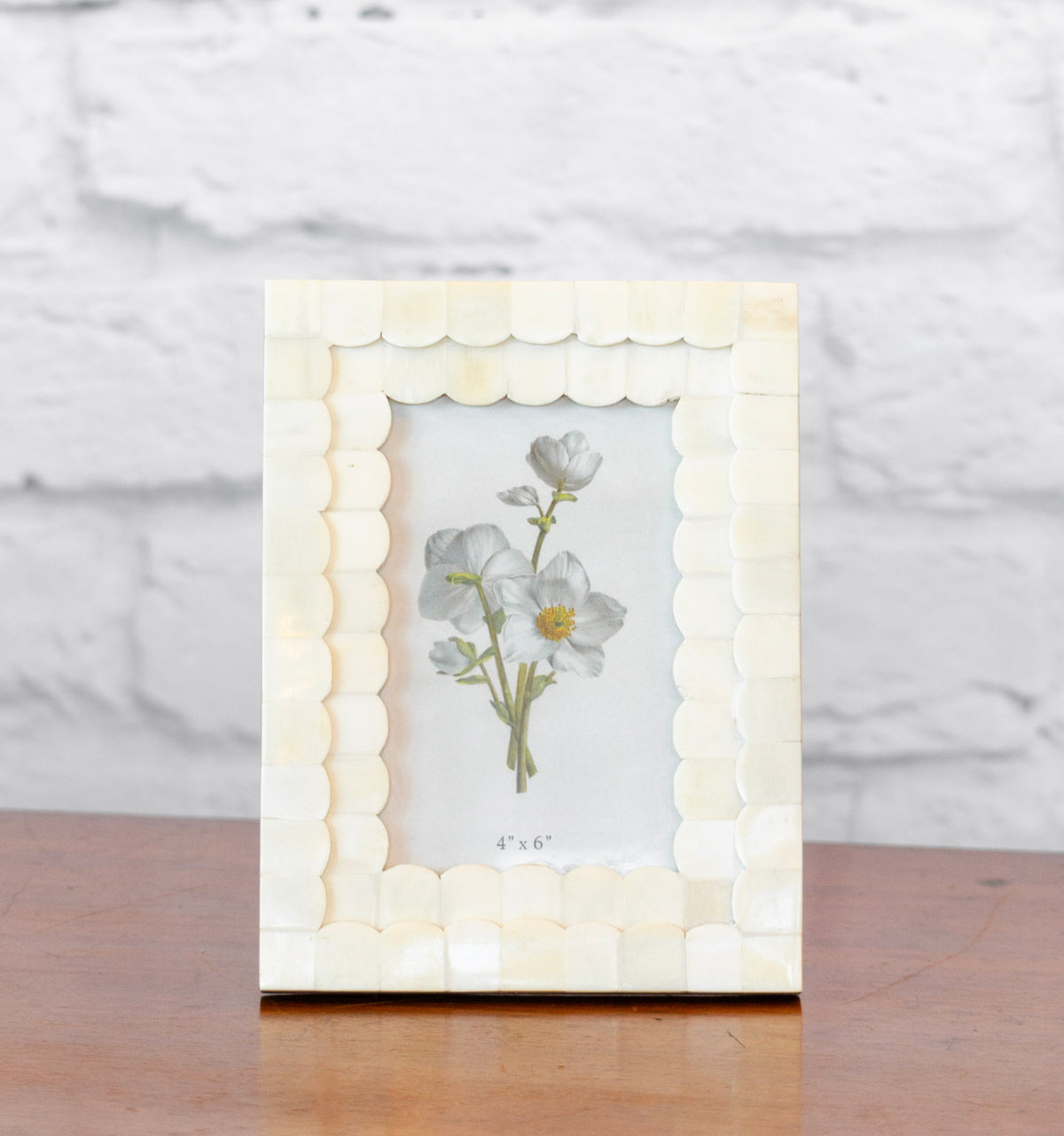 Scalloped Bone Photo Frame