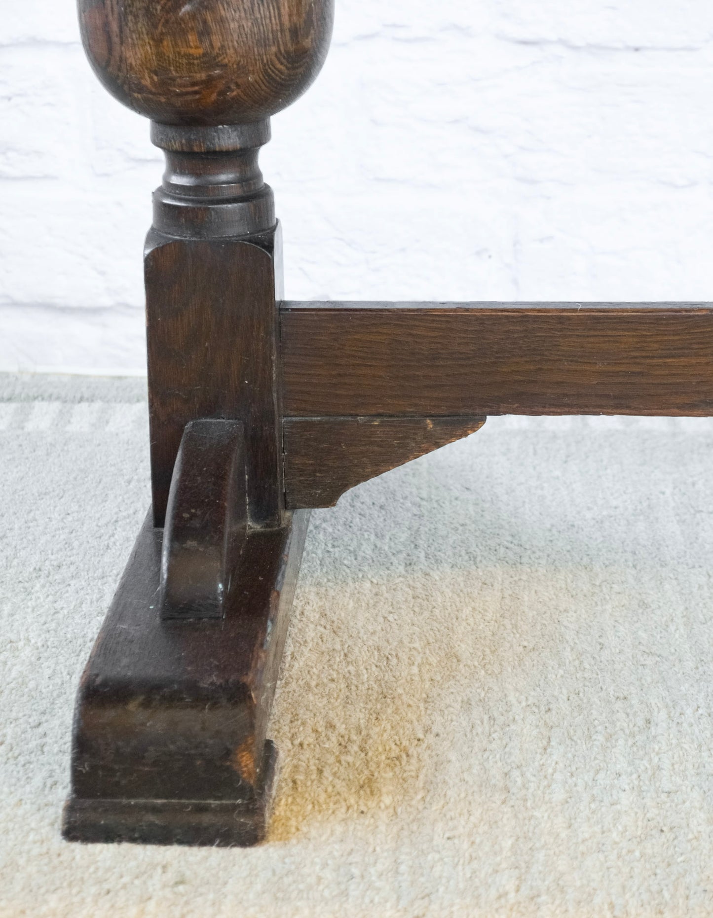 English Cup & Cover Oak Draw Leaf Table