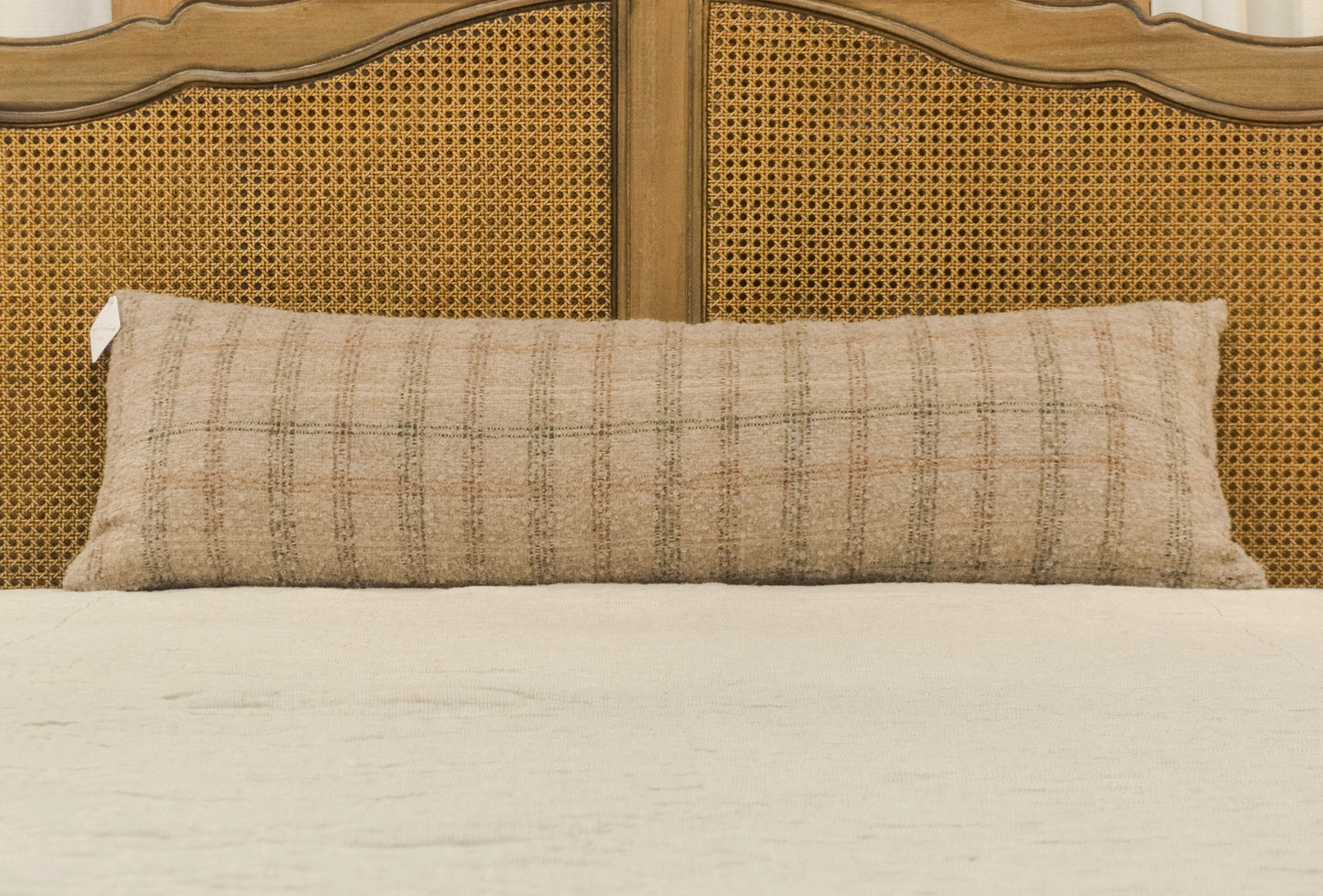 Alma X-Long Alpaca Bolster