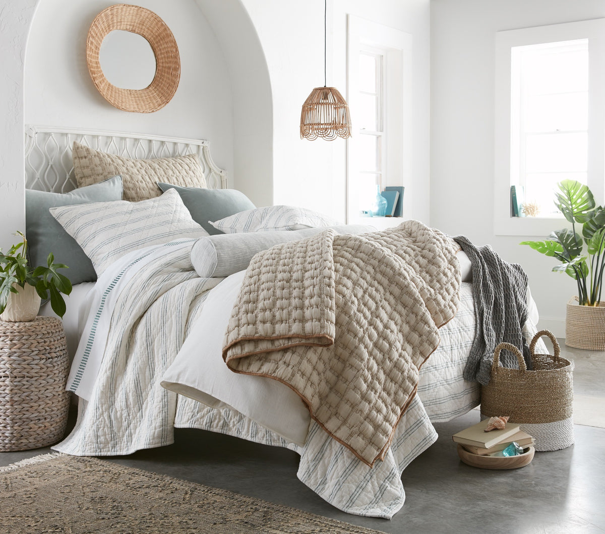 Claudia Bedding Collection