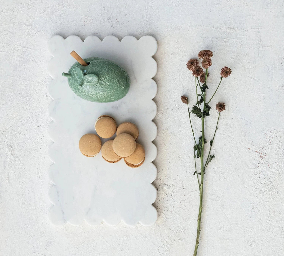 Scalloped Edge Marble Cheese / Cutting Board