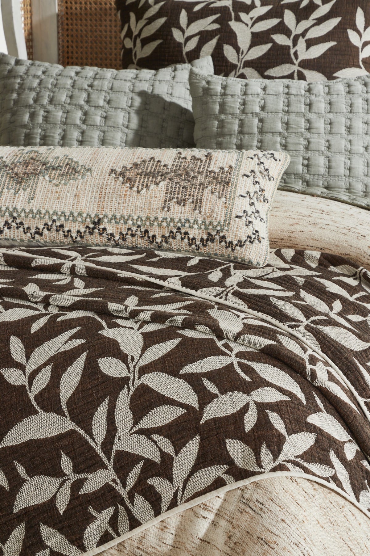 Virginia Bedding Collection