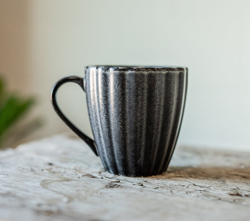 Amelia Mug