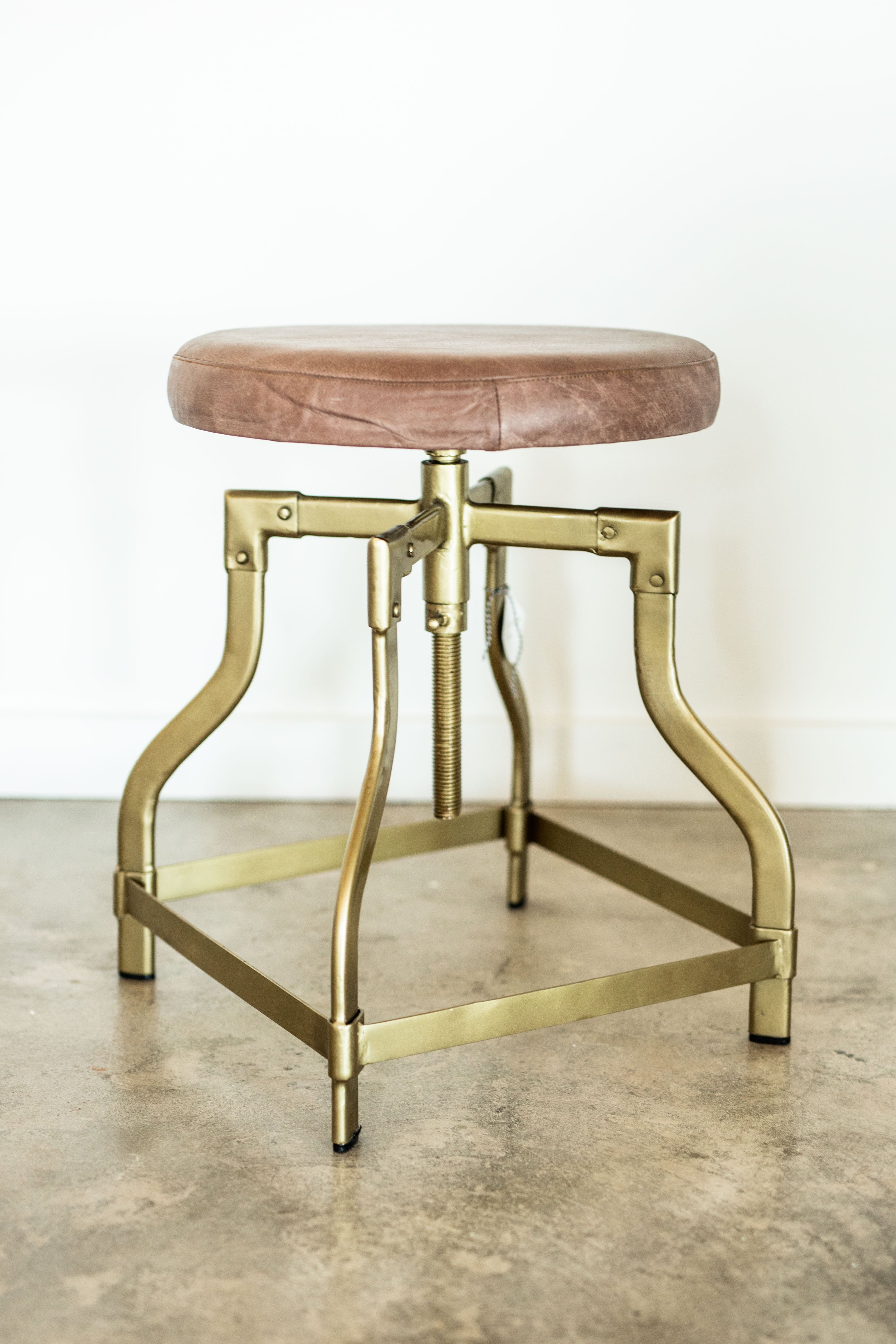 Milieu Brass Stool – JUX•TA•POSH HOME