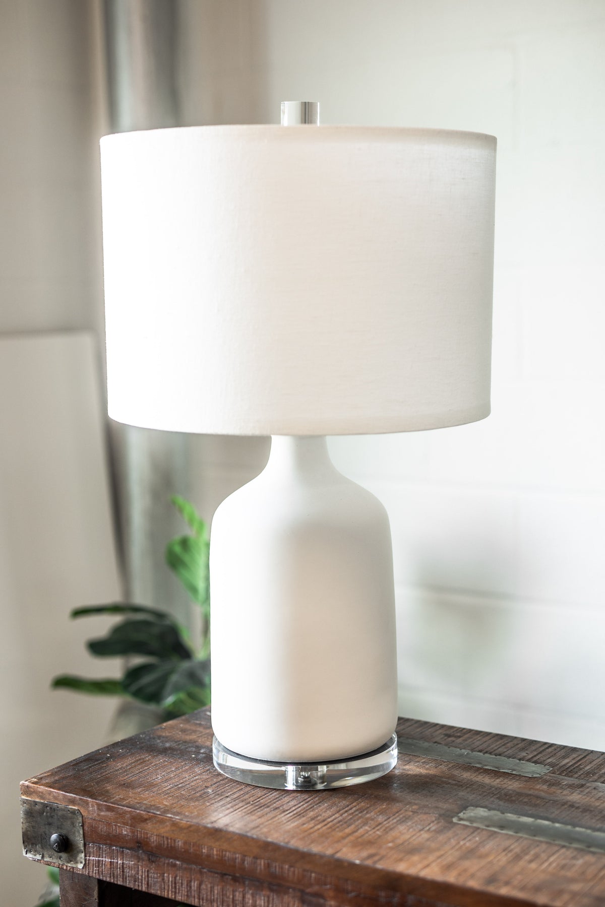 Modern Elegant Lamp