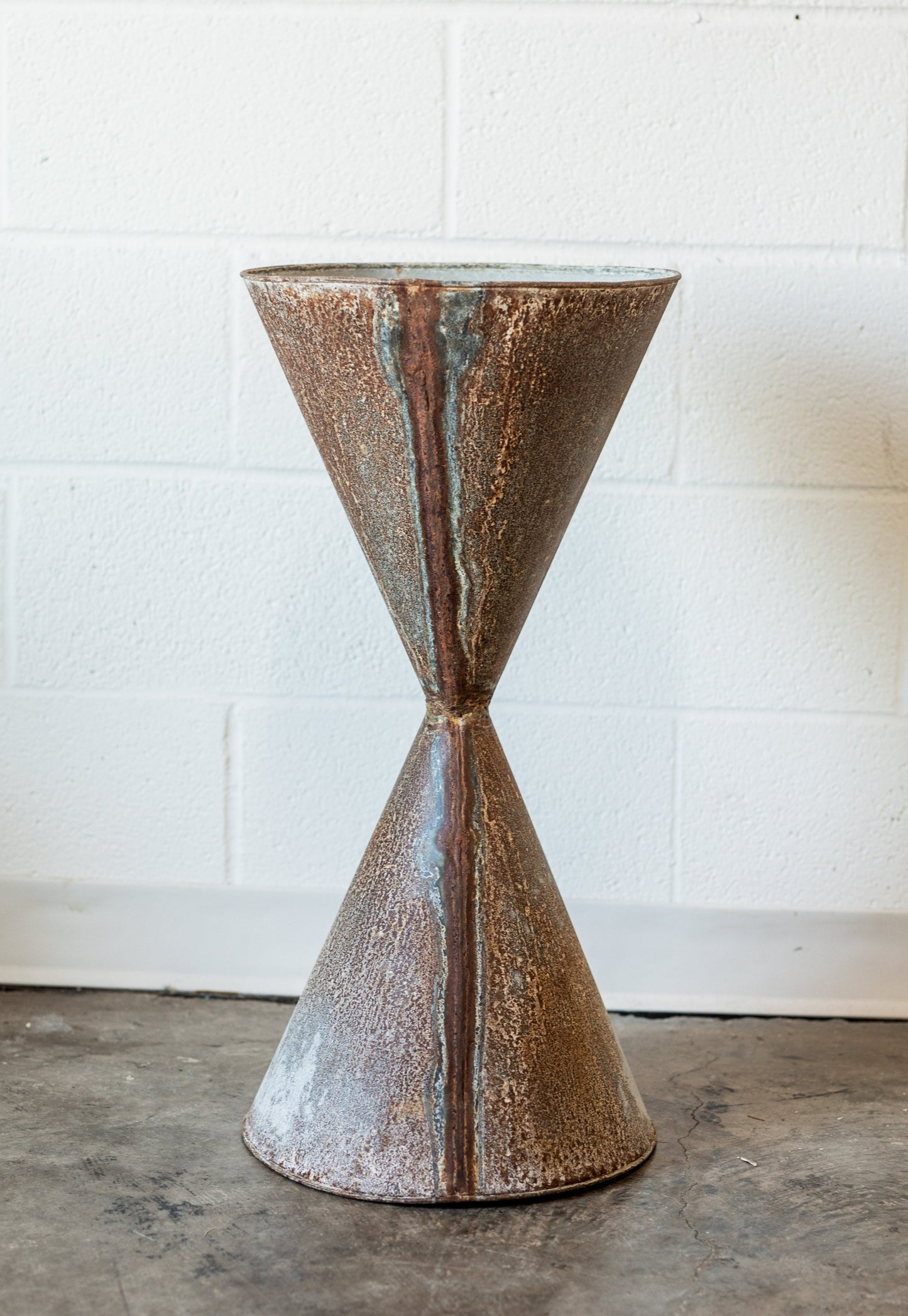 Zinc Spindle Planter