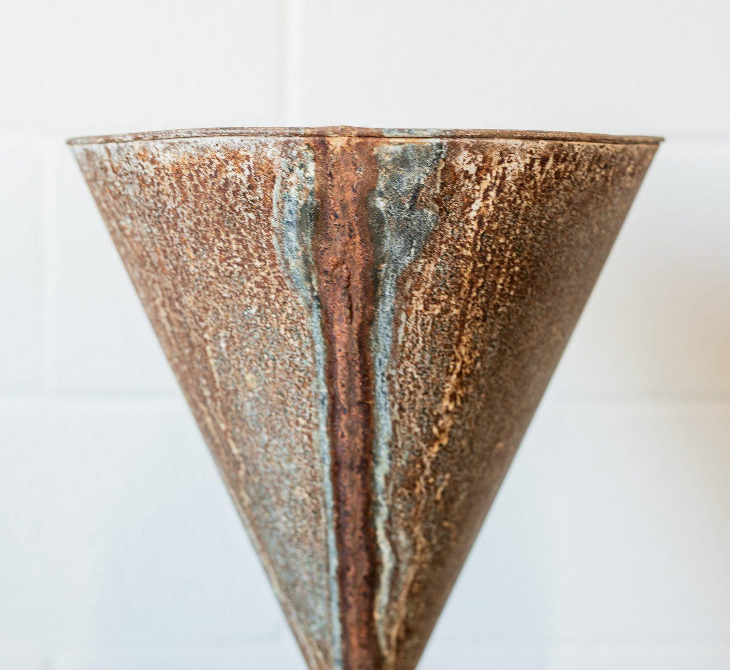 Zinc Spindle Planter