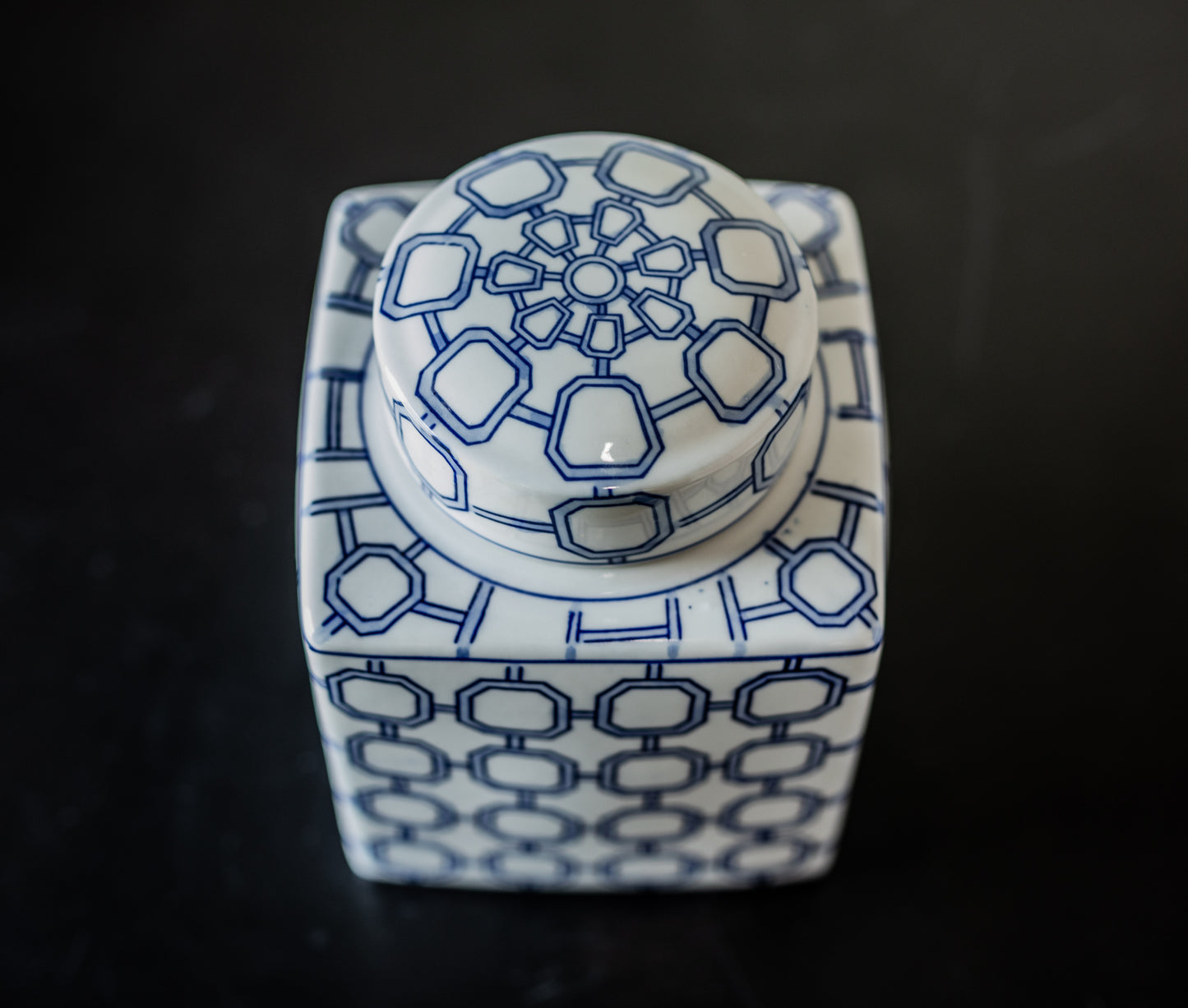 BB Dynasty Link Lidded Jar